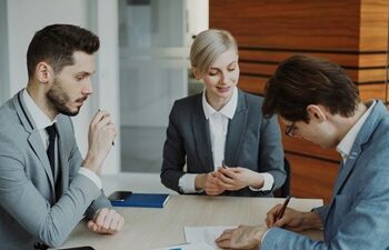 Should a Business Call an Attorney Before a Restructuring Assessment?