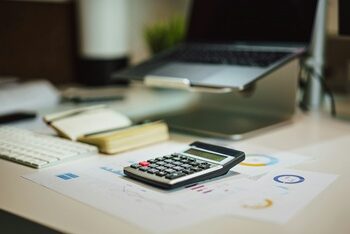 What Are the Options When a Business Cannot Pay Its Debts?